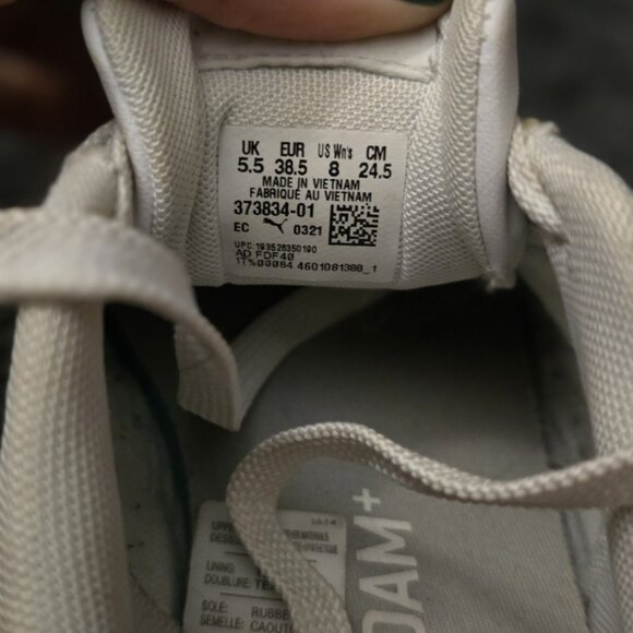 Puma White and Iridescent Shoes SIZE 8 - Picture 2 of 3